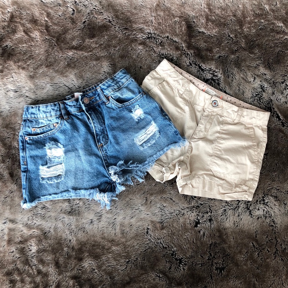 Two girl shorts for girl 9/10